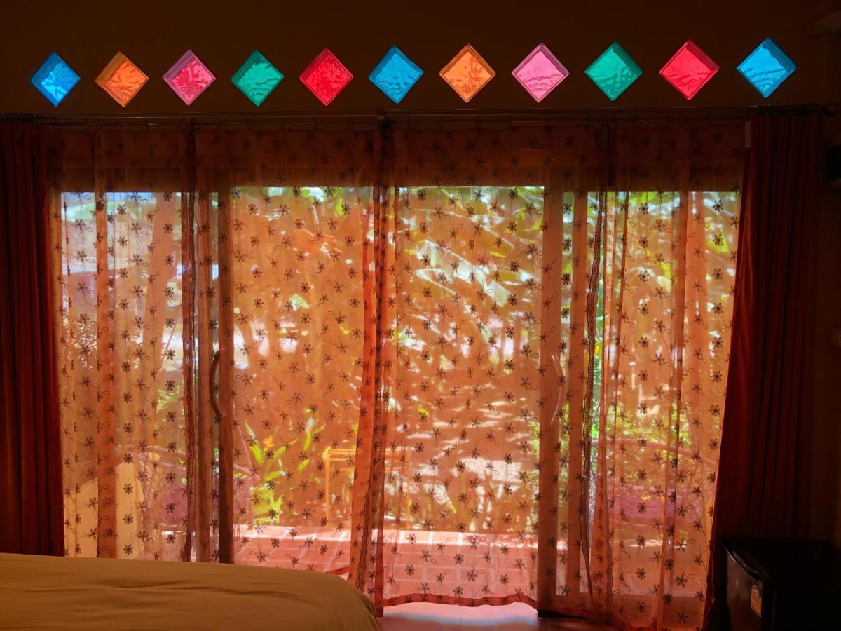 One World Bungalows Ko Lanta Kültér fotó