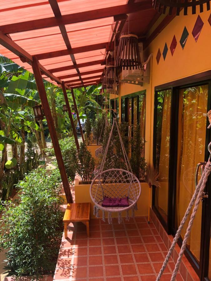 One World Bungalows Ko Lanta Kültér fotó