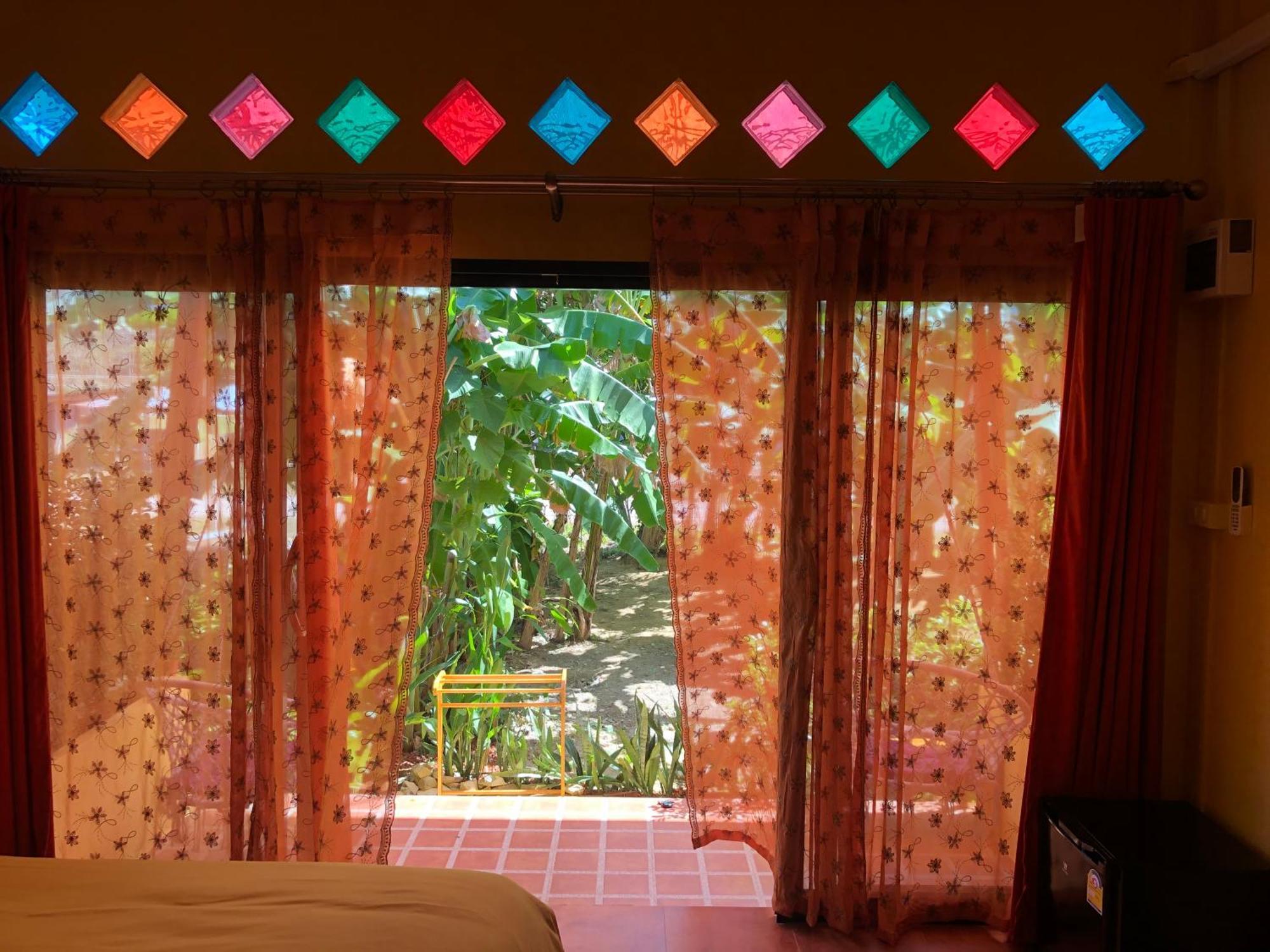 One World Bungalows Ko Lanta Kültér fotó